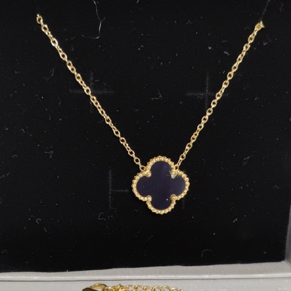 SALE!New 18kt Gold Plated Gold/Black 4 Leaf Clover Necklace Bracelet Earring Set - Picture 4 of 15